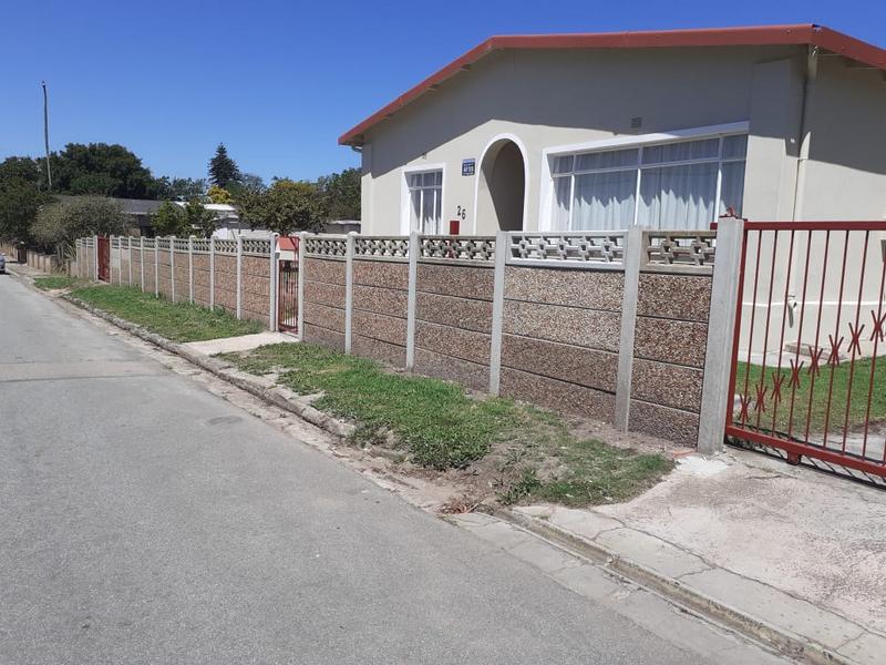 4 Bedroom Property for Sale in Albertinia Western Cape